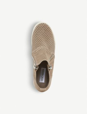steve madden perforated wedgie