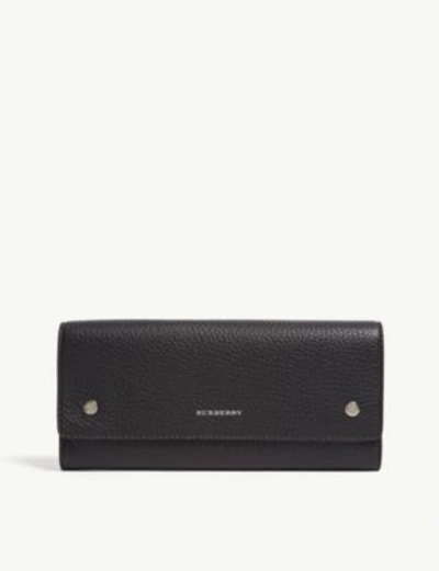 Shop Burberry Hollee Leather Wallet In Black