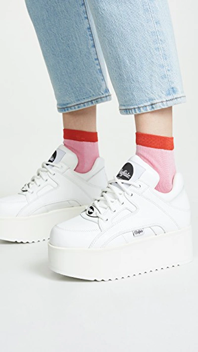 Shop Buffalo Rising Towers Sneakers In Blanco