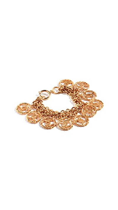 Pre-owned Chanel 3 Tier Cc Twist Bracelet In Yellow Gold