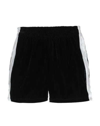 Shop Numero 00 Shorts & Bermuda In Black