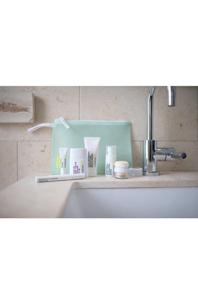 Clinique Fit Post-workout Face + Body Cleansing Swipes