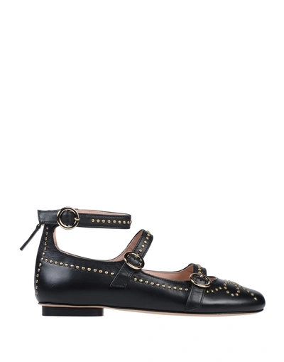 Shop Boutique Moschino Ballet Flats In Black