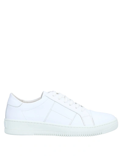 Shop Patrizia Pepe Man Sneakers White Size 10 Soft Leather