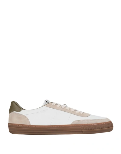Shop Rov Man Sneakers White Size 7.5 Calfskin