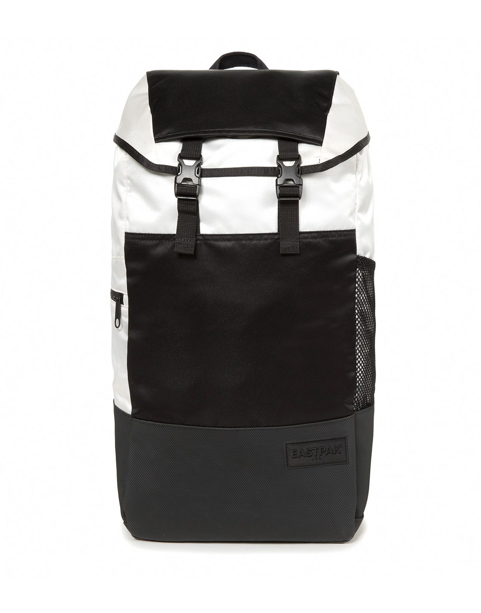 eastpak fanny pack black