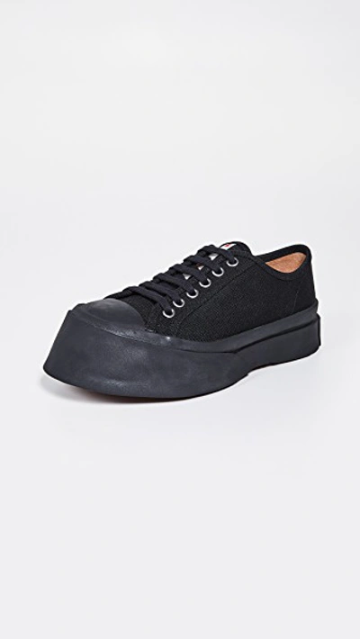 Shop Marni Classic Sneakers In Black