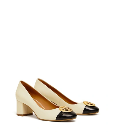 Shop Tory Burch Chelsea Cap-toe Pump In New Cream / Perfect Black