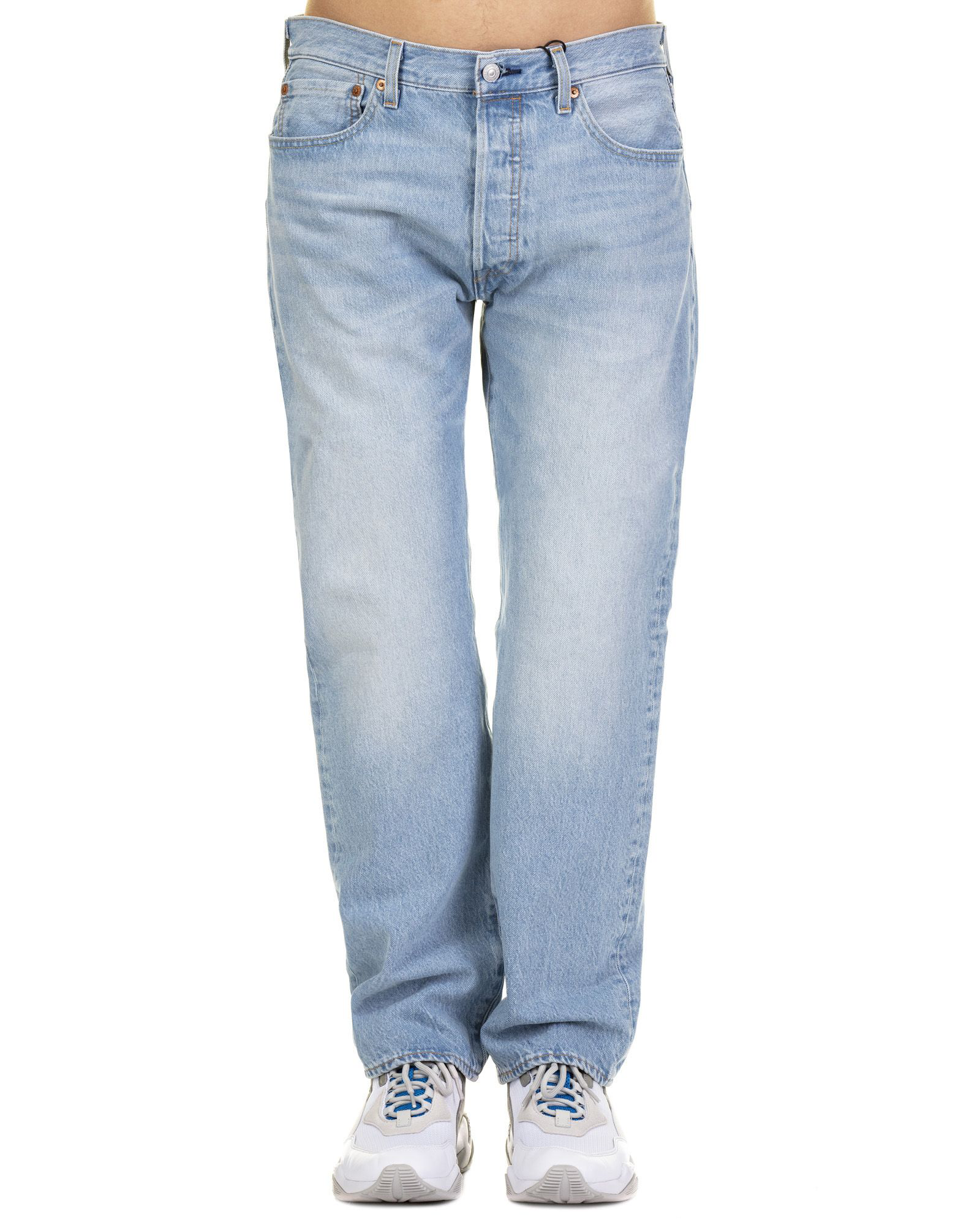 light blue 501 levi jeans