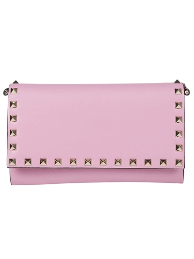 Shop Valentino Garavani Rockstud Chain Wallet In Pink