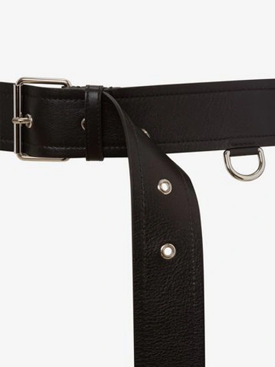 Shop Alexander Mcqueen Leather Loop Belt In Black