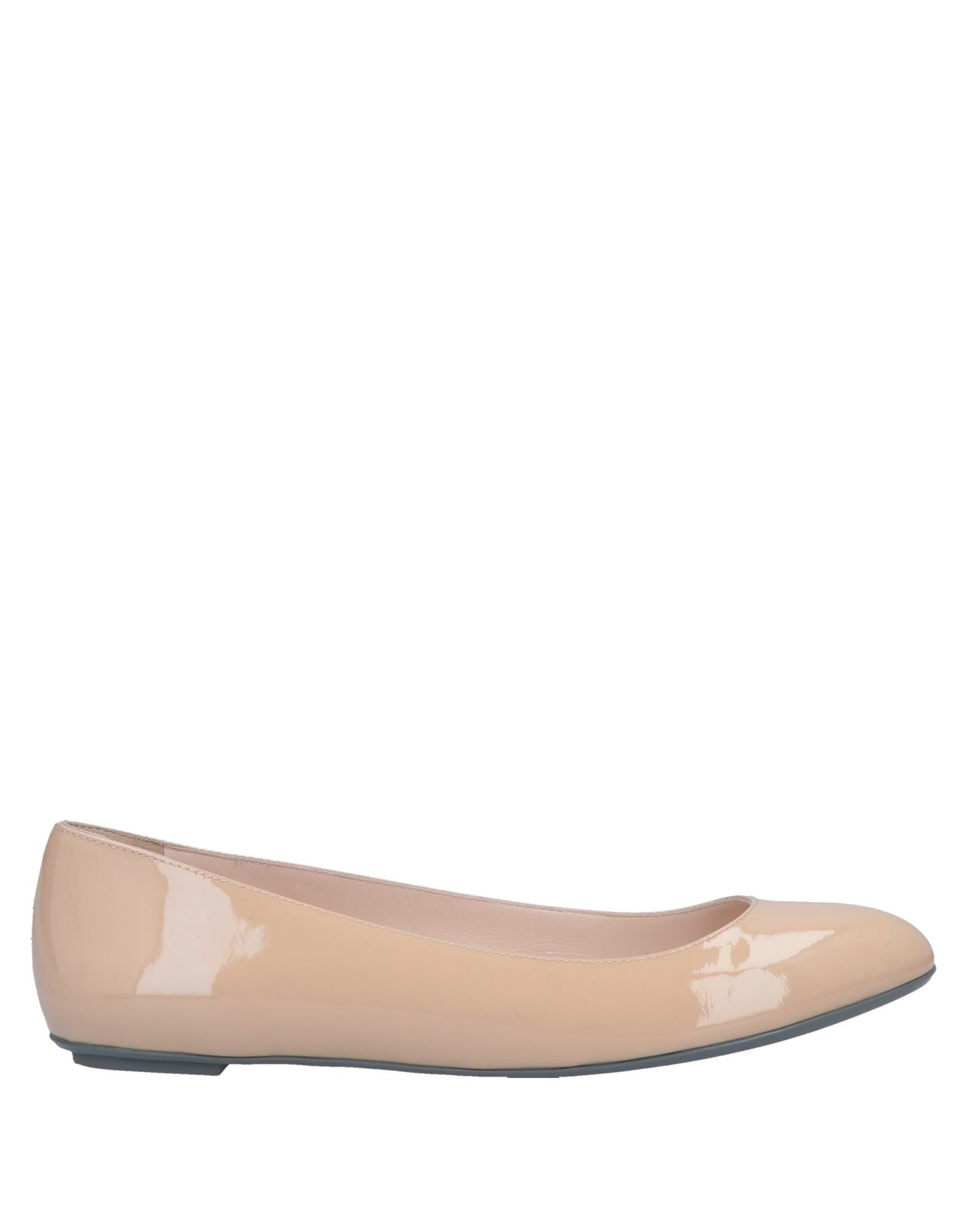 pale pink ballet pumps