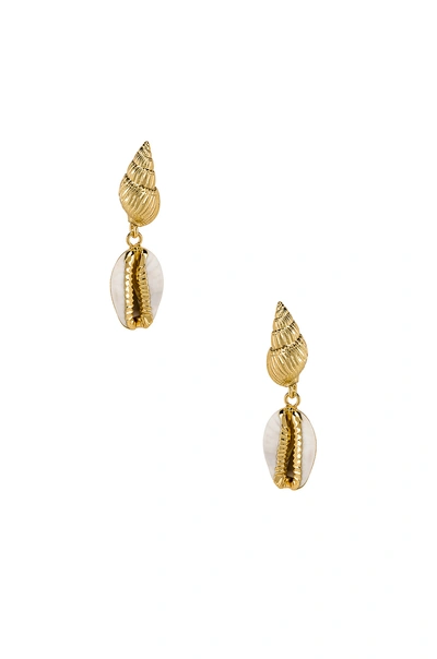 Shop Amber Sceats Kelsi Earrings In Metallic Gold.