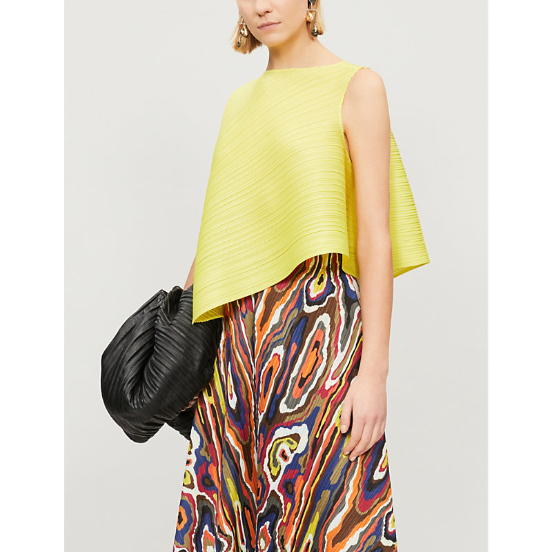 yellow pleated top