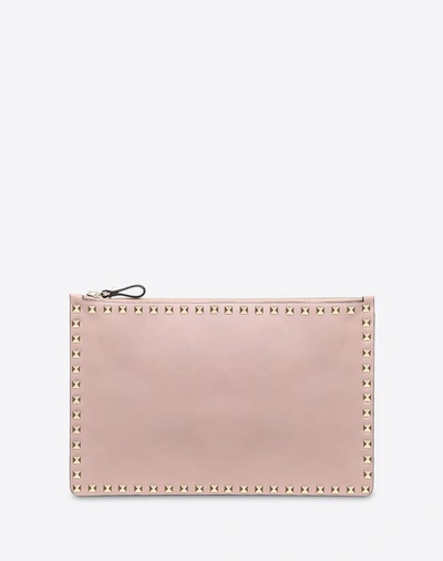 Shop Valentino Garavani Rockstud Calfskin Pouch In Poudre