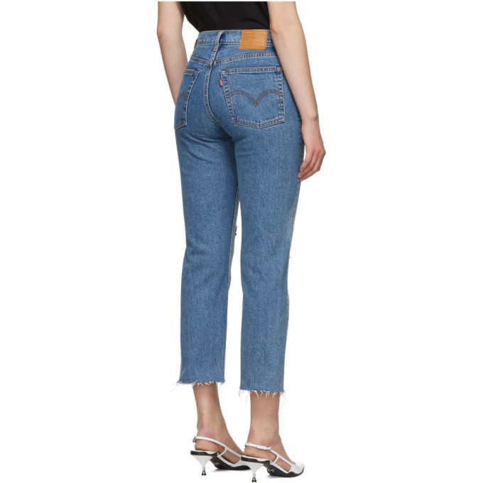 levi's wedgie in two minds