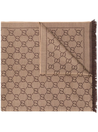 GUCCI GG JACQUARD KNITTED SCARF - 棕色