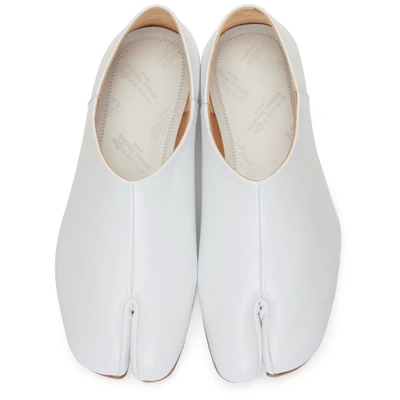 Shop Maison Margiela White Tabi Loafers In T1003 White