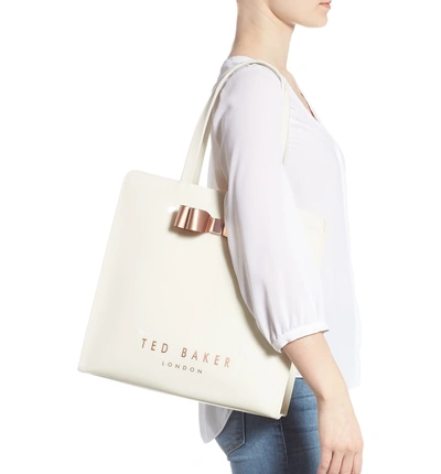 Ted Baker Large Almacon Bow Detail Icon Tote None In Ivory