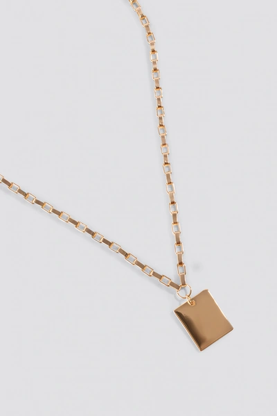 Shop Na-kd Chain Plate Necklace - Gold