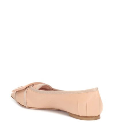 Shop Roger Vivier Soft Gommettine Leather Ballet Flats In Pink