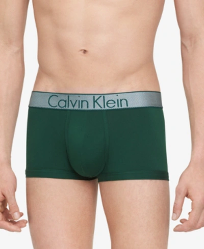 Shop Calvin Klein Men's Customized Stretch Low-rise Trunks In Georgia