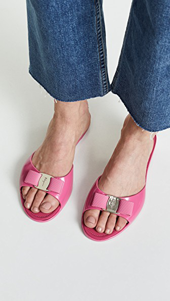 vara bow jelly slide sandal