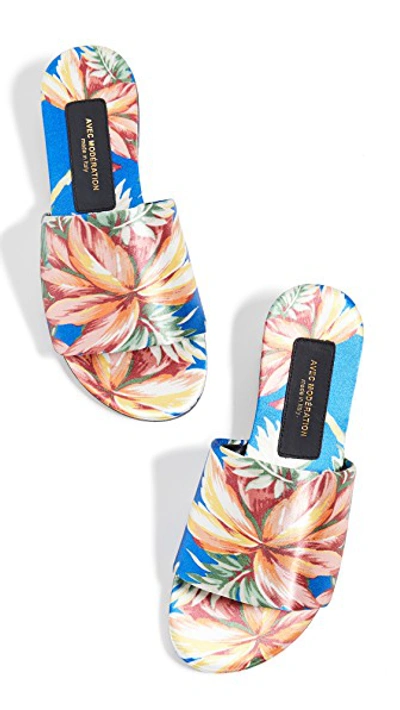 Shop Avec Modération Maui Open Toe Slide Sandals In Hawaii Tropical