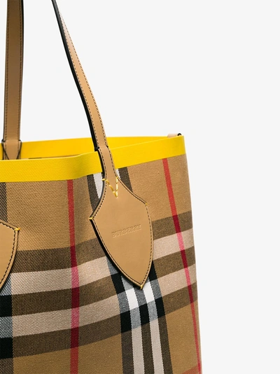 Shop Burberry The Giant Reversible Tote Bag In Neutrals