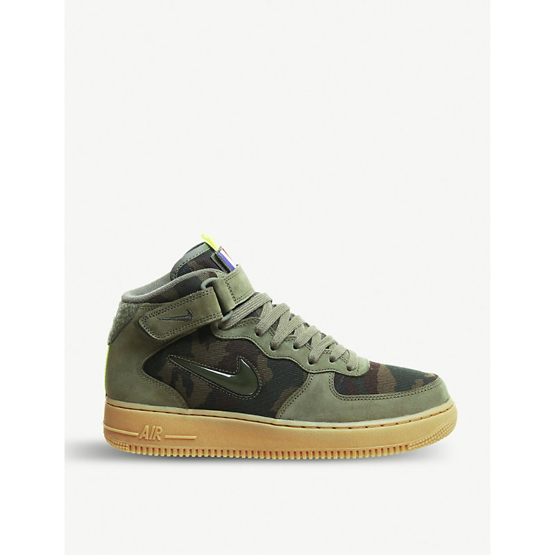 nike army trainers