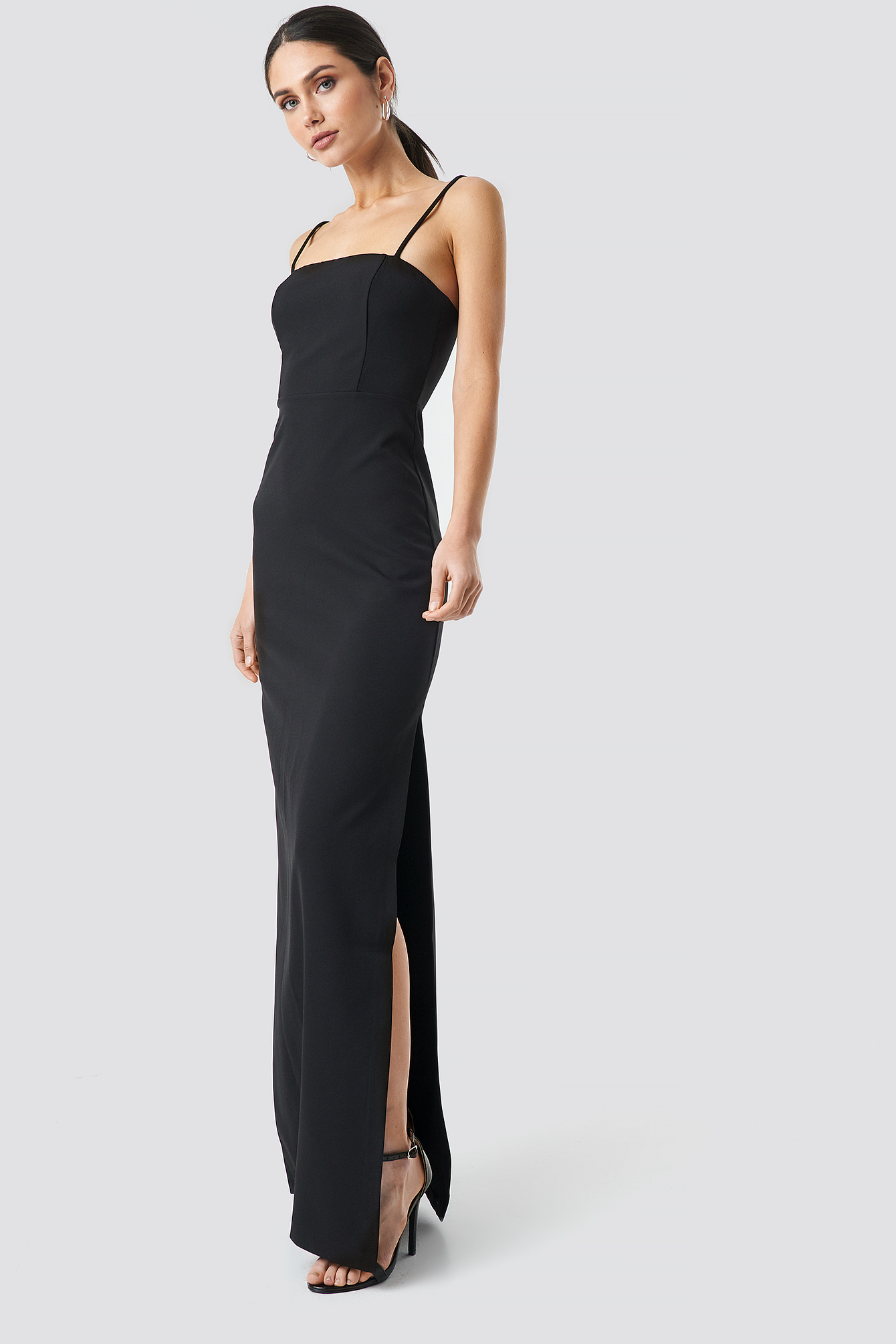 black straight neck maxi dress