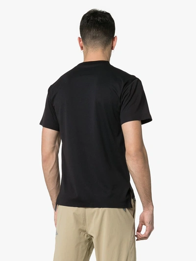 Shop And Wander Black Hybrid Zip Pocket T-shirt