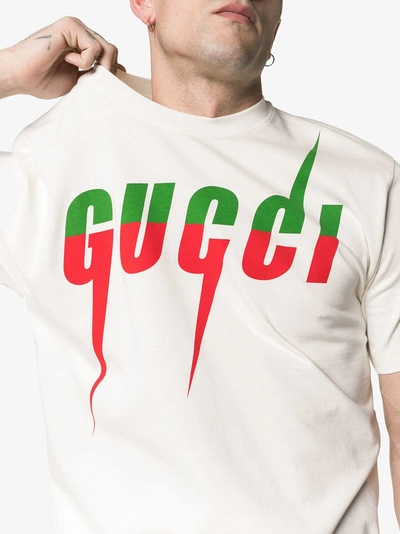 Shop Gucci Blade Logo Print Short-sleeved Cotton T-shirt In 9037 White