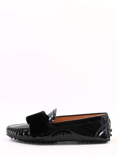 Shop Tod's Moccasin Bow Black