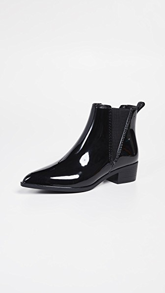 pointed toe rain boots