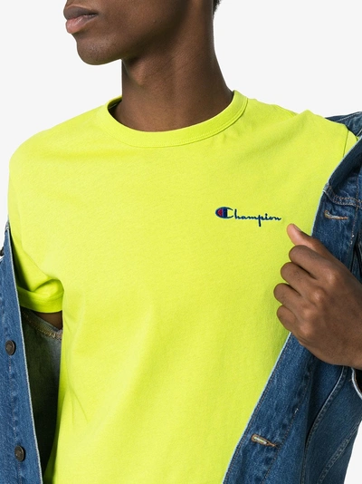 Shop Champion T-shirt Mit Rundem Ausschnitt In 105 - Green
