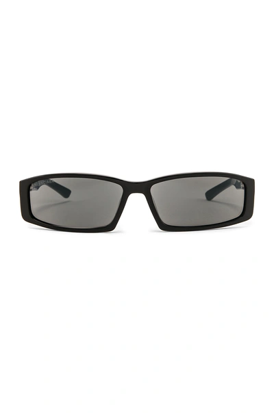 Shop Balenciaga Sunglasses In Shiny Black