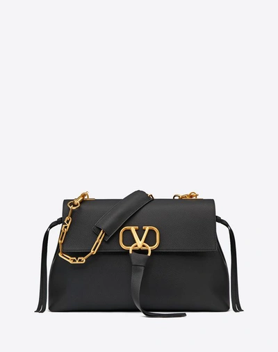 Shop Valentino Garavani Medium Vring Grainy Calfskin Chain Bag In Black