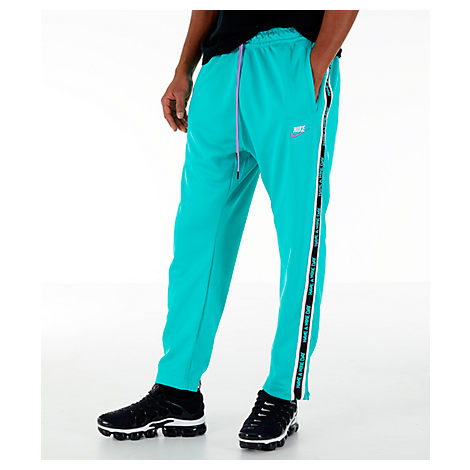 have a nike day pants