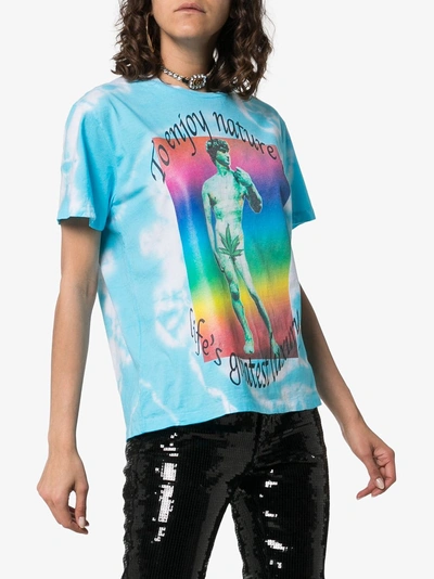 Shop Ashley Williams Tie-dye Graphic-print Cotton T-shirt In 102 - Blue