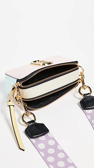 Shop Marc Jacobs Snapshot Camera Bag In Blush Multi