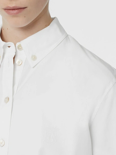领尖扣衣领专属标识图案棉质衬衫