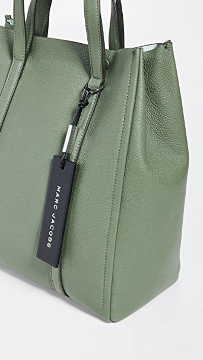 Marc Jacobs The Tag Tote 31 In Sage | ModeSens