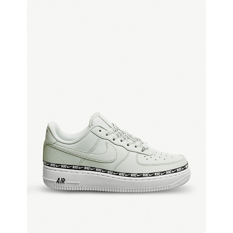 nike air force 1 07 leather trainers