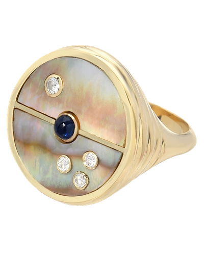 Shop Retrouvai Compass Signet Ring In Ylwgold