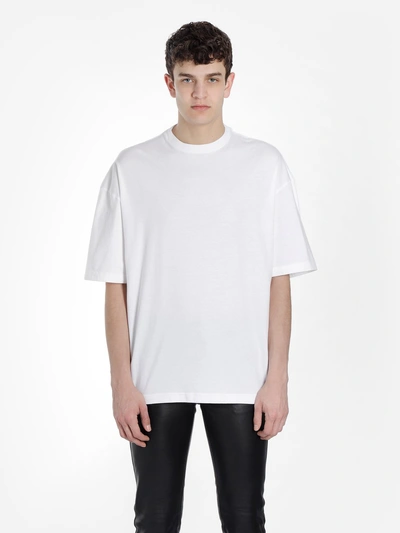 Shop Balenciaga T-shirts In Off-white
