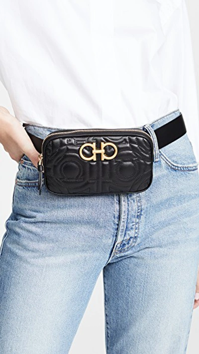 Shop Ferragamo Gancino Quilting Belt Bag In Nero