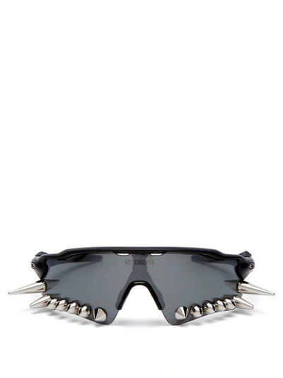 Vetements X Oakley Spikes 400 D-frame Acetate Sunglasses In Black | ModeSens