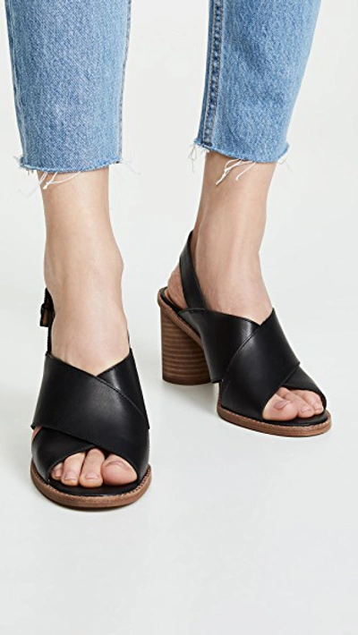 Shop Madewell The Ruthie Crisscross Sandals In Leather In True Black