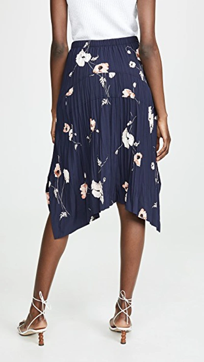 Shop Vince Tossed Poppy Pleated Skirt In Marine